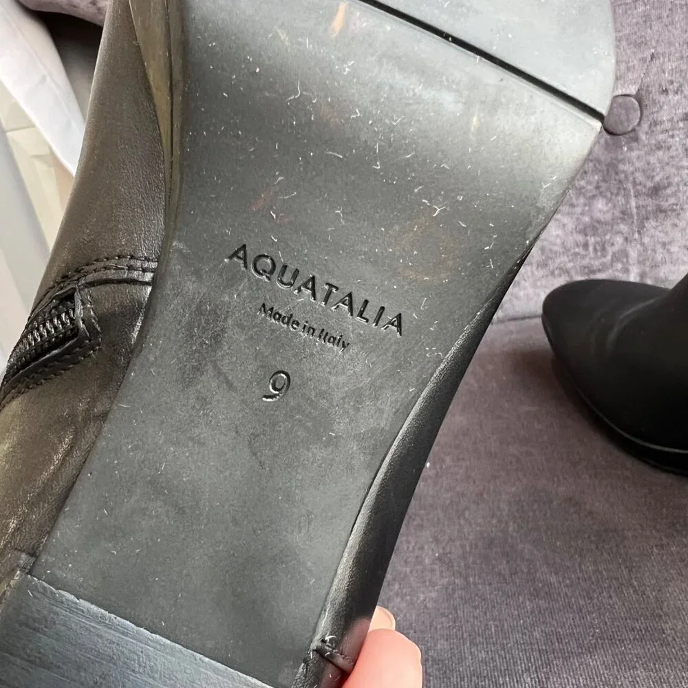 Aquatalia Daniella Black leather Ankle Boots – Size 9